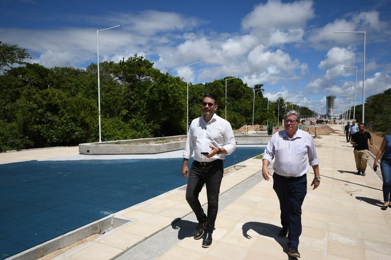 polo turístico.jpeg polo turístico.jpeg