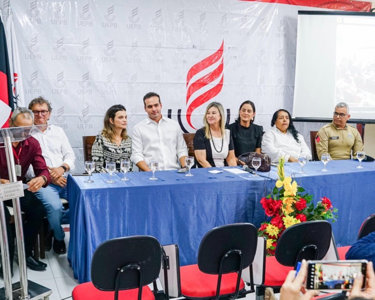 Vice-governador participa da inauguração de novo centro de pesquisa da UEPB com foco em inovação e desenvolvimento tecnológico