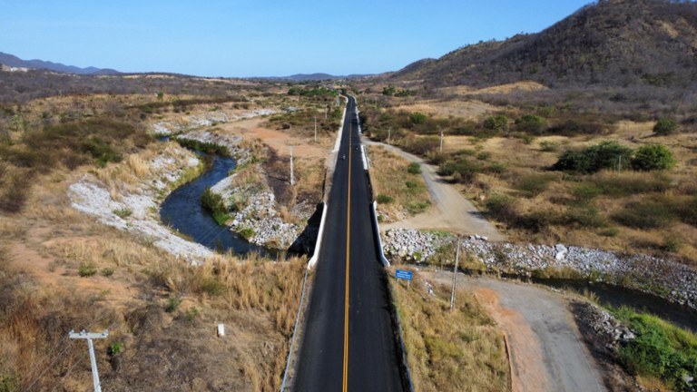 obras sertão.jpeg obras sertão.jpeg
