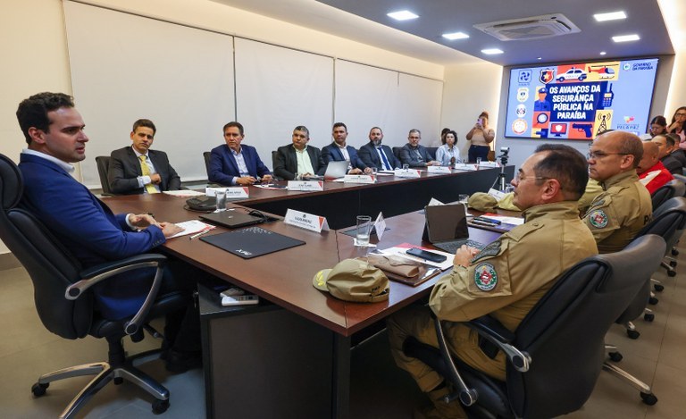 Reunião Governador Lucas Ribeiro