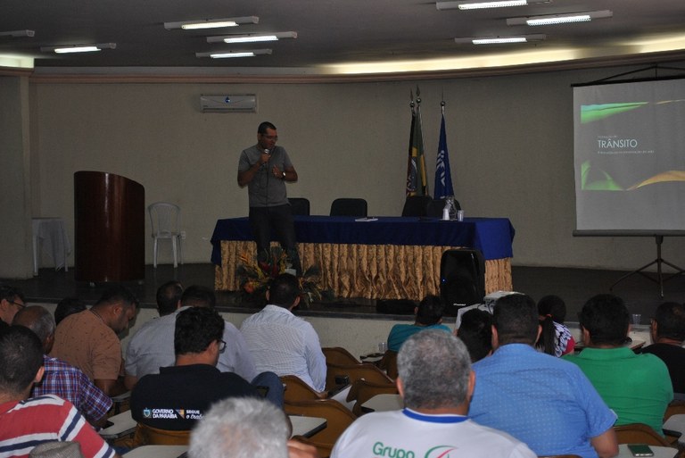 Jornada de Aperfeiçoamento para Condutores de Veículos do Estado da Paraíba