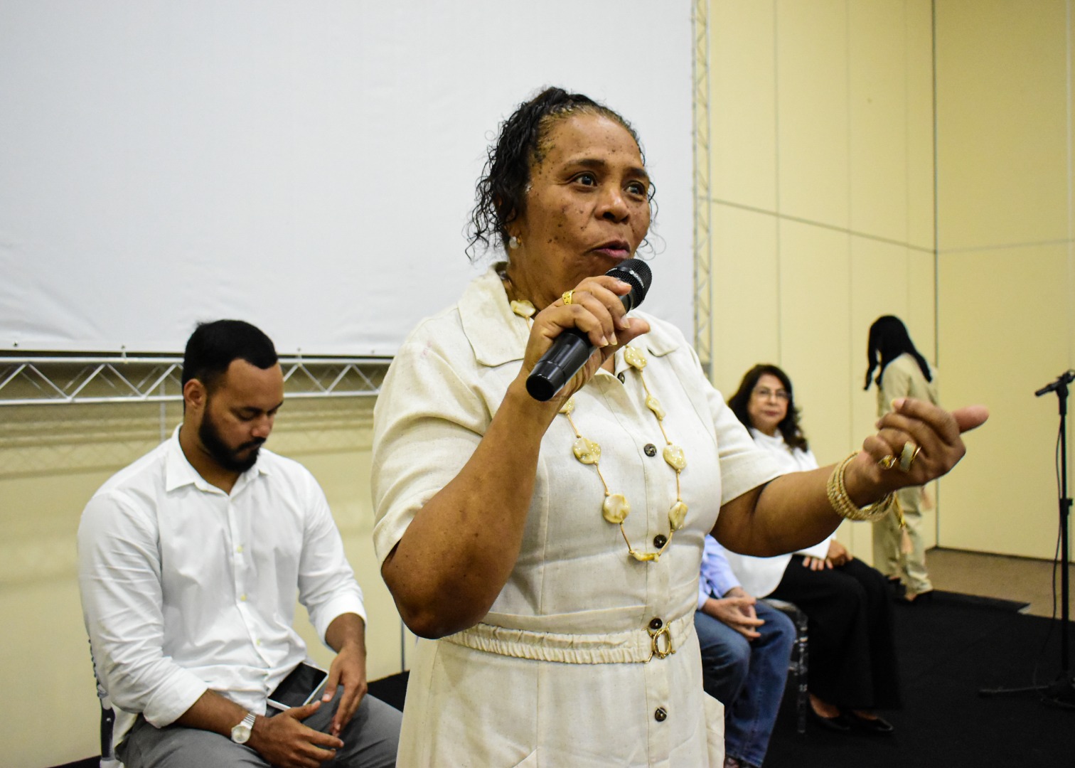 19_09_2025 palestra anti racista fotos Rizemberg (65).jpg